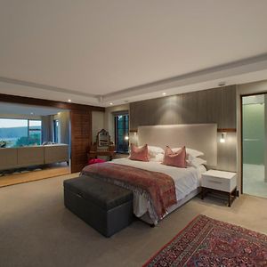 Penthouse Suite
